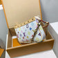 Louis Vuitton x TM Pochette Accesoires blanca